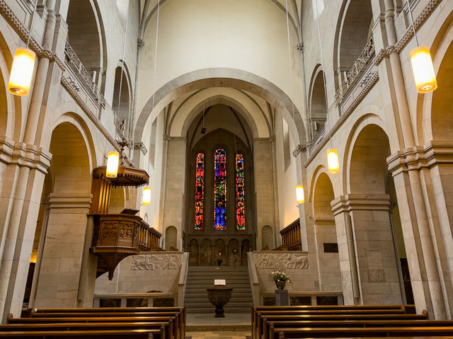 【街の象徴・2本の塔】グロスミュンスター ⛪📸