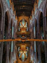 Manchester’s Cathedral Glow: Light, Arches & Peace Inside