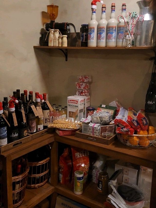 브런치를 먹어도 좋고 저녁에 술 한잔도 좋은 남포동 마담마담 