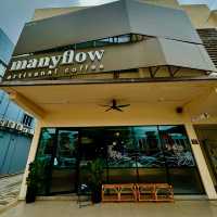 Crafted Perfection at Manyflow Artisanal Coffee