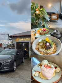 The Best JB Day Trip for Foodies and Shoppers Alike