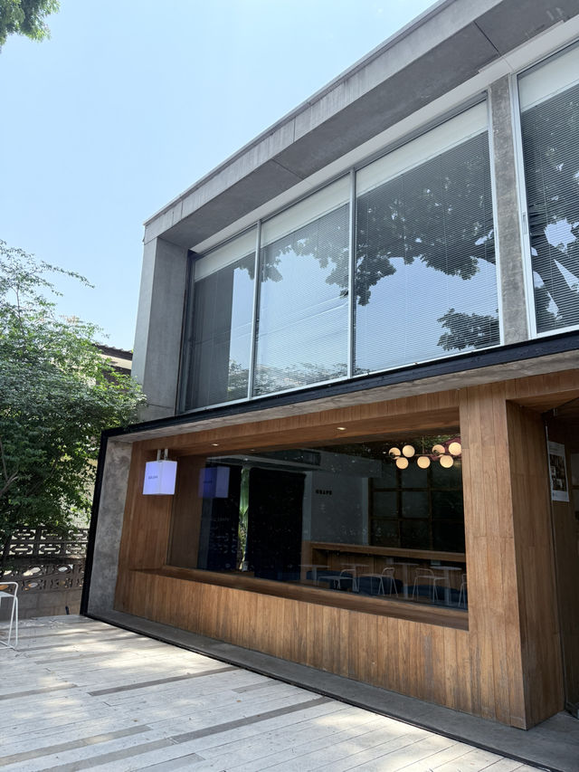 📍Graph quarter อีกสาขาของแบรนด์นี้ที่ไม่ควรพลาด