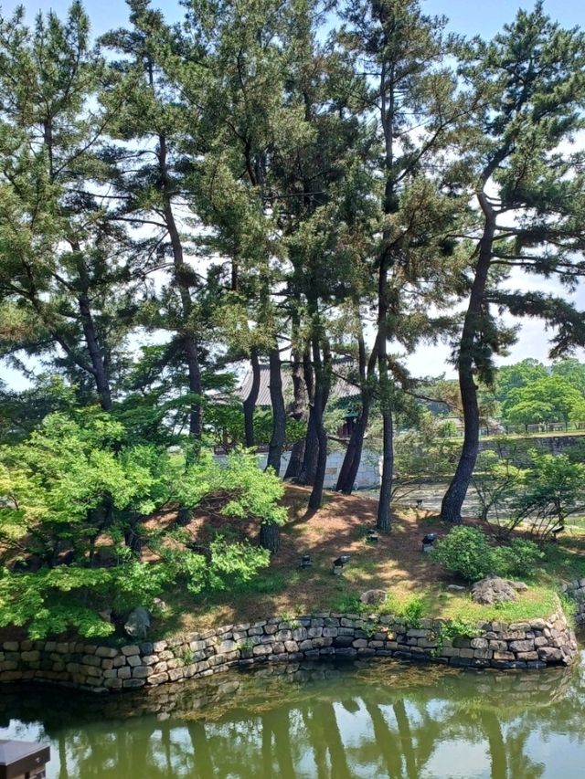 동화 같은 봄의 한 장면, 동궁과 월지