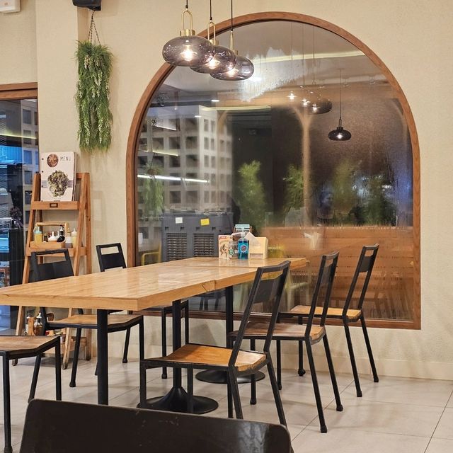 ร้านสลัด No.1 - The Salad Concept Kotchasarn