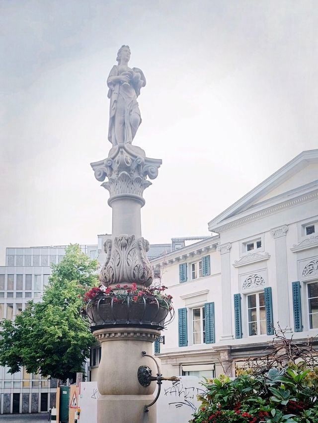 📍 Zurich’s Hidden Elegance – A Serene Fountain Moment