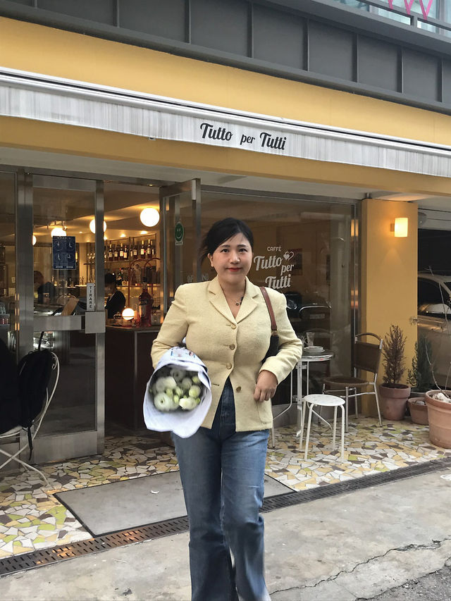 여기 분위기 마치 이탈리🇮🇹 이국적인 연남동 카페