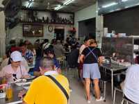 Nai Ek Roll Noodle – Chinatown’s Legendary Bowl of Comfort 