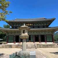 Temple Time, Beopjusa is Peaceful (and Kinda Majestic)