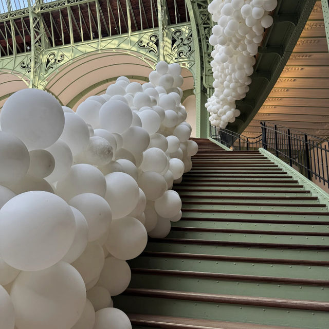 Grand Palais Éphémère: Get Ready to Float at the Balloon Museum! 🎈✨