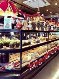 Black bixon cafe