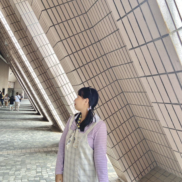 Hong Kong Cultural Centre 