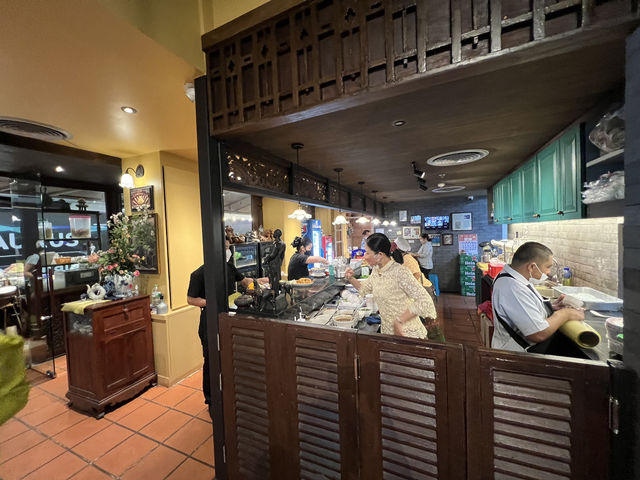 Authentic Thai Flavours at Ban Khun Mae – A Hidden Gem in MBK