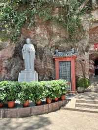 📍Leshan + Mount Emei in a Day – Yes, You Can!