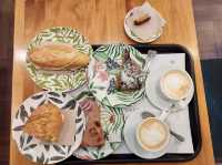 Mol Café