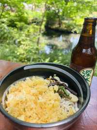 緑に囲まれたテラス席が人気の青木屋🇯🇵で食べる二八蕎麦🥢ˊ˗