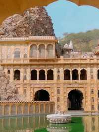 🏯 Amber Fort, Jaipur – A Royal Journey Through Time 👑