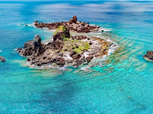 軍艦岩