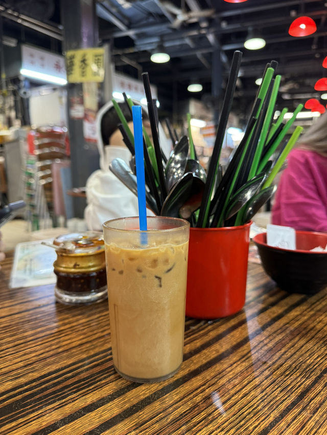 Wah Heung Yeun ร้านข้าวหมูทอดคุณลุง