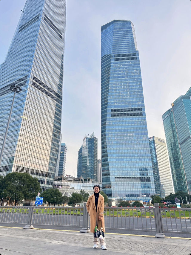  Lujiazui 陆家嘴 ลูเจียจุ่ย