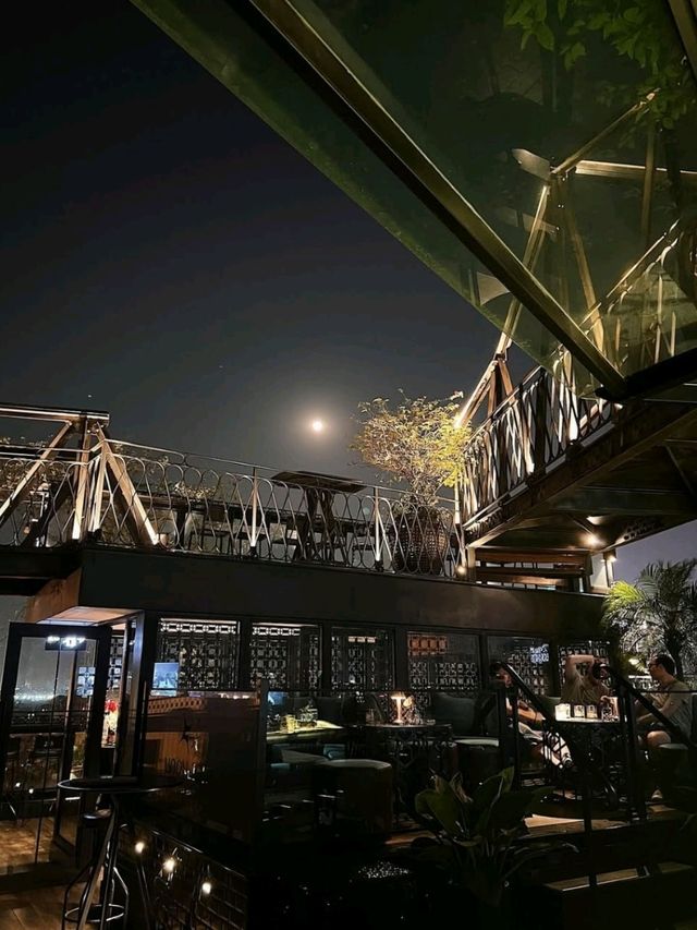 Moonlight Sky Bar
