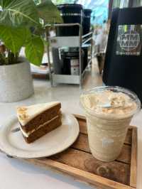MiVana Organic Forest Coffee: A coffee shop which invites relaxation ☕️ 🌱 🍰 