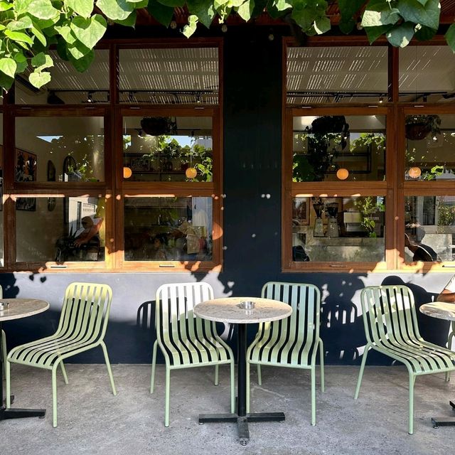 Neighboorhood food Cafe