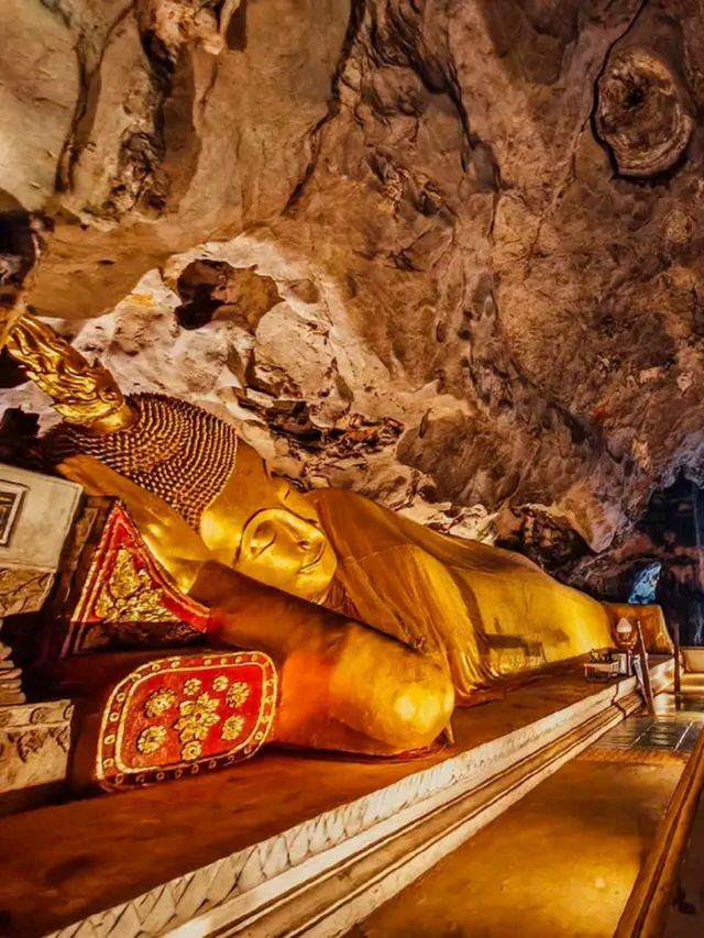 ถ้ำเขาหลวง เพชรบุรี