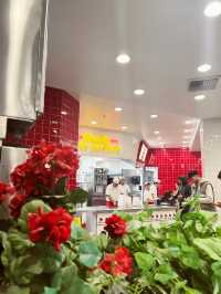 【サンフランシスコ🇺🇸】西海岸来たら絶対コレ！In-N-Out Burgerで本場の味🍔✨
