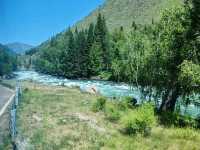 Shuttle Bus to Visitor Center Required Upon Entering Scenic Area