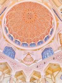 Putra Mosque, Putrajaya – A Modern Marvel with Traditional Charm