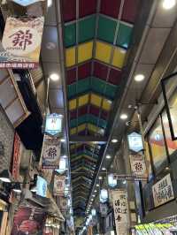 【錦市場】京の台所で食べ歩き三昧🍡五感で楽しむグルメ旅