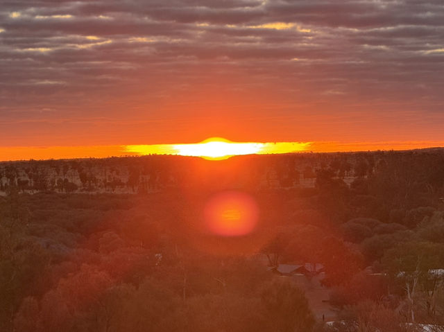 Focusing on the Awe of Sunrise/Sunset