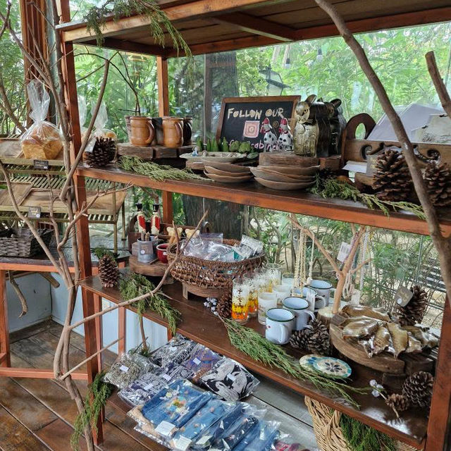 คาเฟ่เทพนิยายกลางเมือง