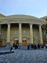 🎓🍁 Campus Tour of Canada’s #1 University – University of Toronto