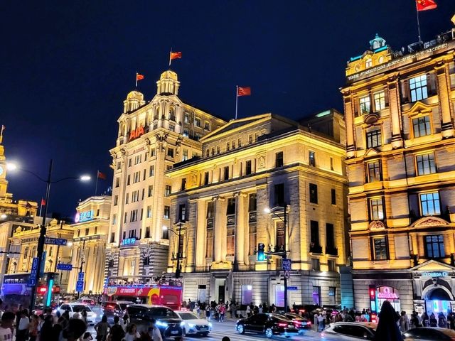 夜上海的紛圍感絕了💞｜上海外灘夜景拍攝攻略🌟