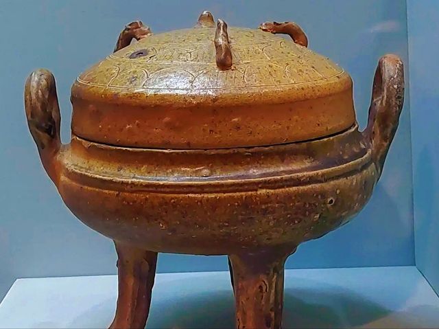 Ancient Heritage at the Lei Cheng Uk Han Tomb Museum