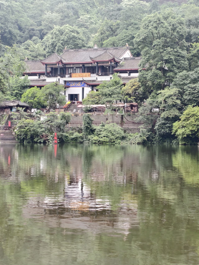青城山前山登山不費腿路線安排