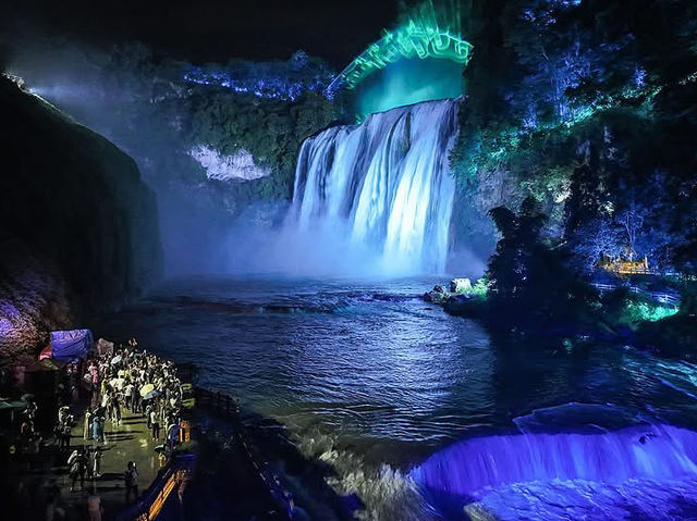 🌊 Huangguoshu Waterfall — The King of Asian Waterfalls! 🌿✨