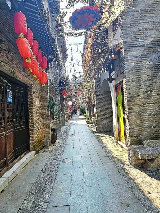 “Timeless Charm Along the Li River – Discovering Daxu Old Town”