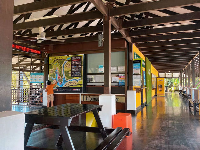 Gateway to Nature: Taman Wetlands Information Centre Gateway to Nature: Taman Wetlands Information Centre