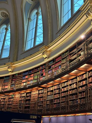 世界最大の図書館？ 大英図書館博物館 | Trip.com ロンドン