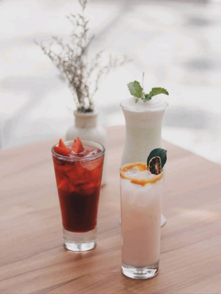 White Heaven Vibes at Boja Coffee ☁️✨, Gorjes, Captain!