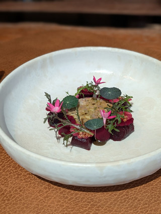 Kisah bagaimana saya menyantap hidangan Inggris bintang dua Michelin di Hong Kong | Roganic 🌿⭐⭐🌿