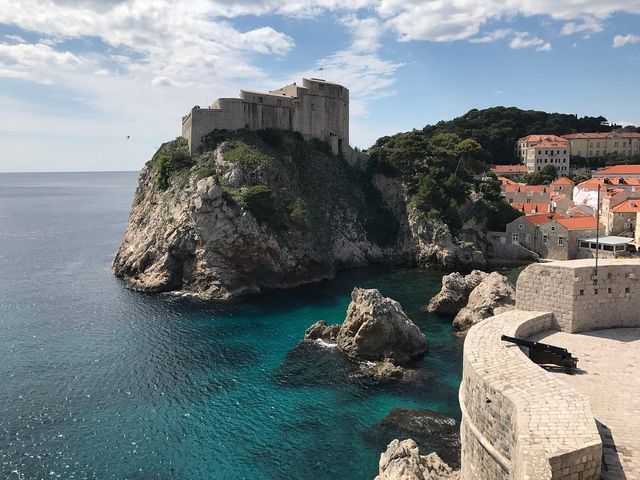 Dubrovnik's Timeless Tapestry 🏰🌊