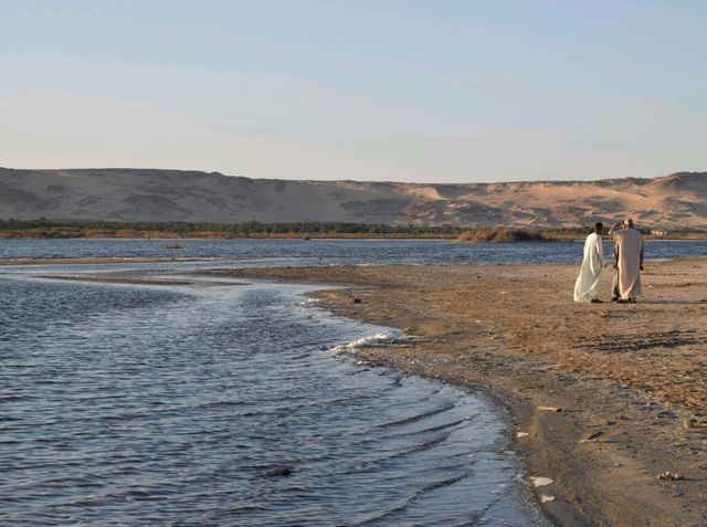 The calm of Bahariya Salt Lake 🇪🇬
