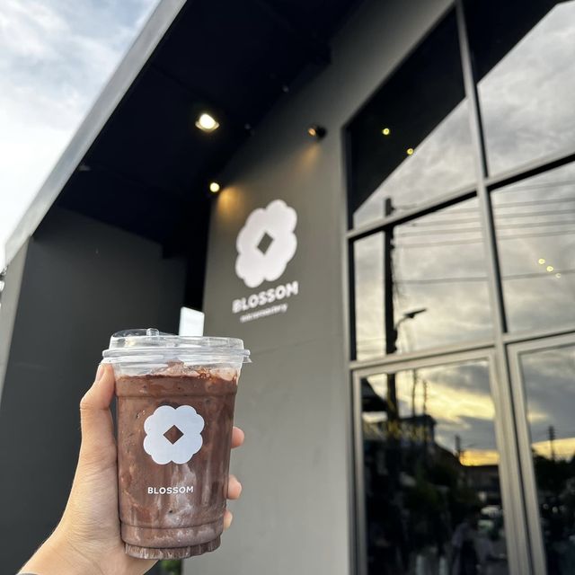 Blossom Microroastery ☕️ คาเฟ่ใหม่ ปัตตานี