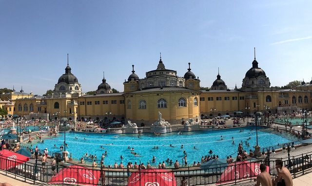 Budapest Bliss: Danube Delights 🏰🇭🇺