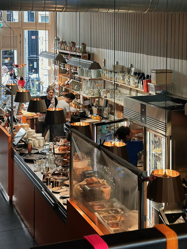 Reasonable Selection of Breakfast & Brunch at the Center of Amsterdam