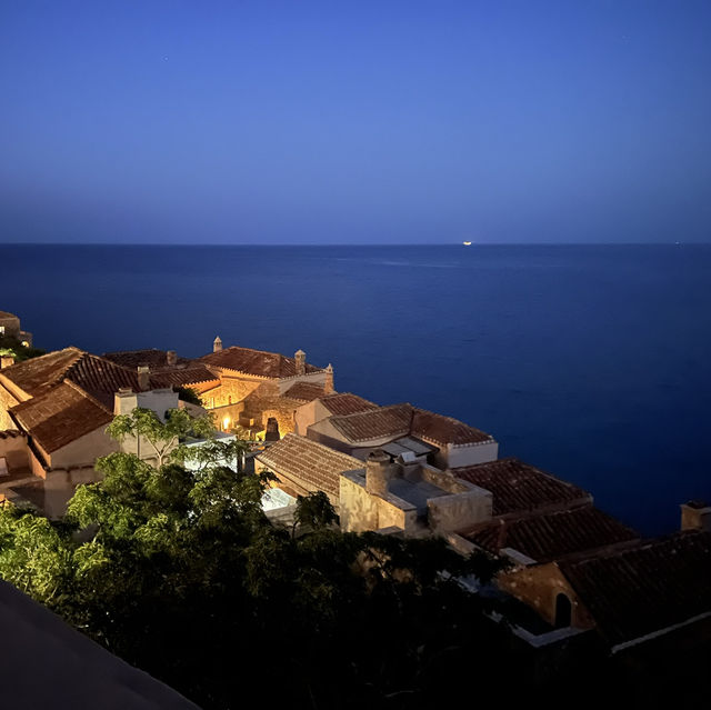 Monemvasia - One single entrance 🏰🇬🇷
