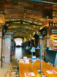 Step Into Oxford’s Oldest Library: Duke Humfrey’s Library! 📖